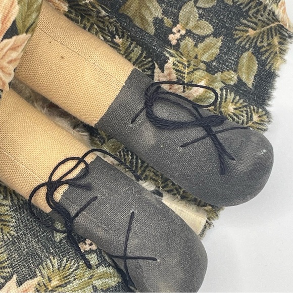 Vintage handmade collectible Bittersweet Autumn Aunt Agnes Doll. Cloth. Signed - Picture 5 of 11